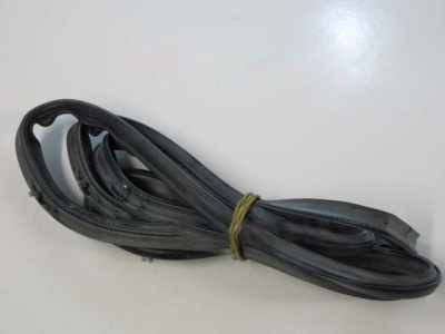 Уплотнитель двери